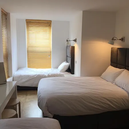 バンク ブティック ホステル