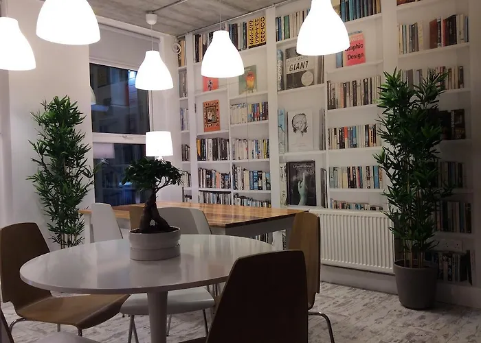 Bunk Boutique Hostel Γκάλγουεϊ